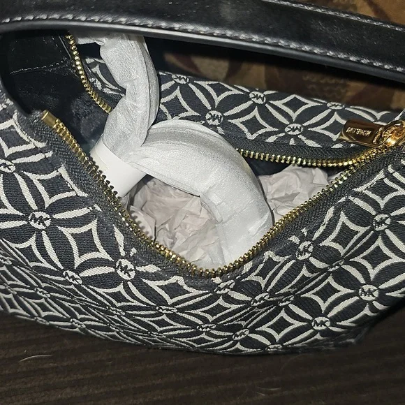 Mk bag and wallet